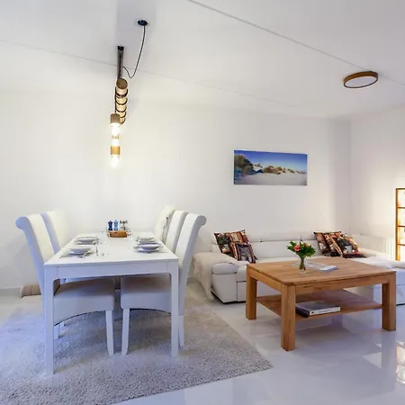 Noordwijk Holiday Rentals * ノールトウェイク