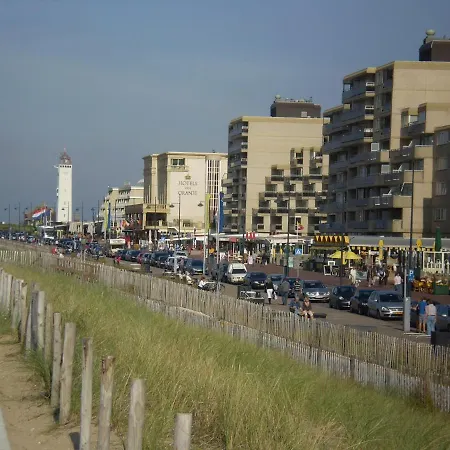 別荘 Noordwijk Holiday Rentals *